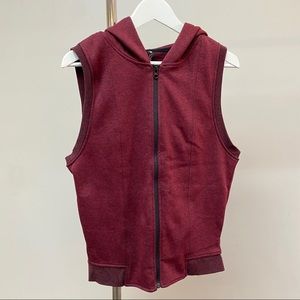 Onzie Sleeveless Zip Hoodie NWT